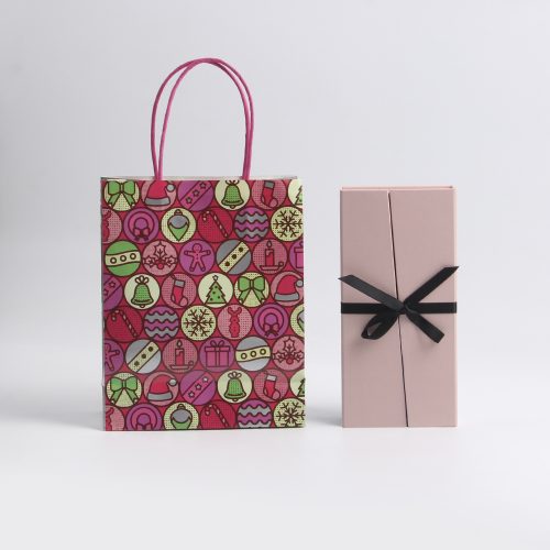 What to pay attention purchasing wholesale shopping paper bag