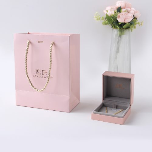 Enhance the value of your product with a jewelry necklace box.