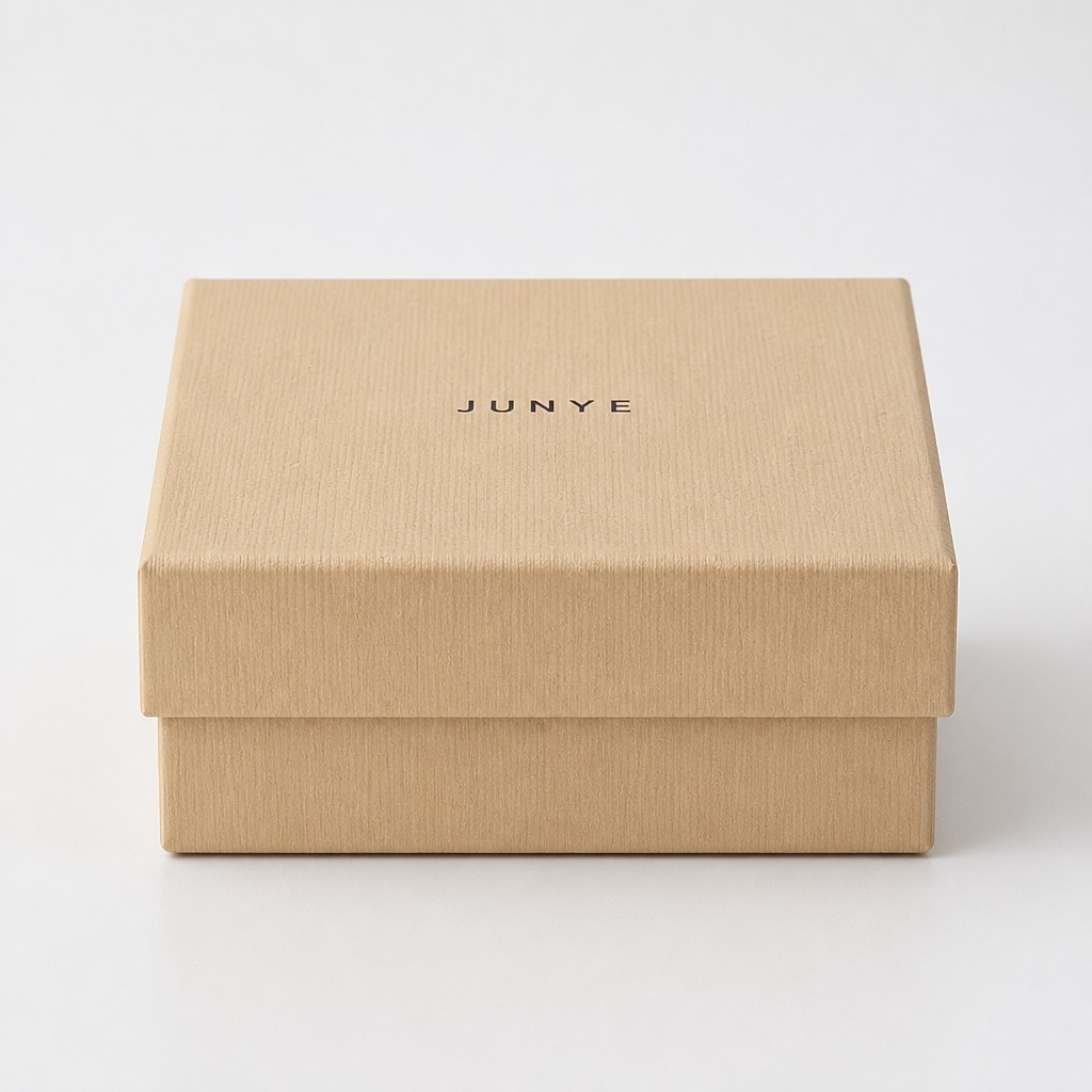 Lid and base gift jewelry package closed, showing the lift-off opening and the lid to base seam